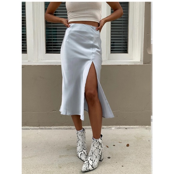 Princess Polly Skirt - Picture 2 of 3